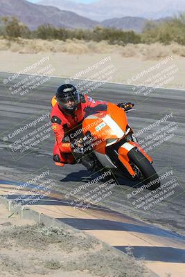 media/Dec-04-2025-Racers Edge (Thu) [[5ebc9f124d]]/3-B Group/7-Session 4 (Turn 10 Inside)/